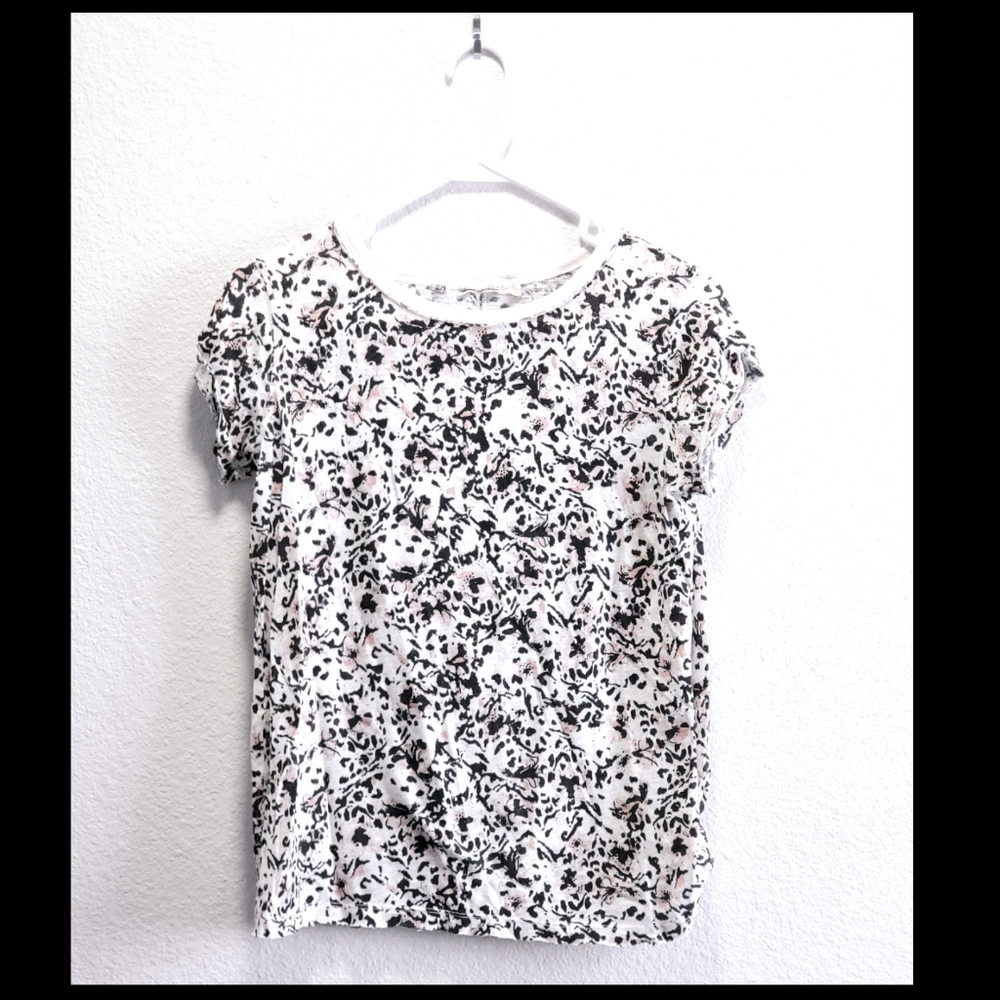 ♥️ $  3/$15 Free People/Size: S/ Multicolor Print Tee